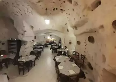 La Grotta della Petrarola